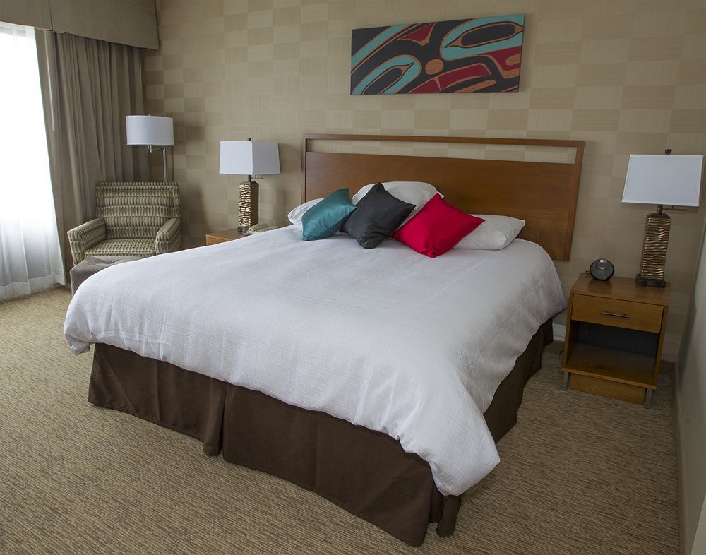 Four Points By Sheraton Hotel 3*